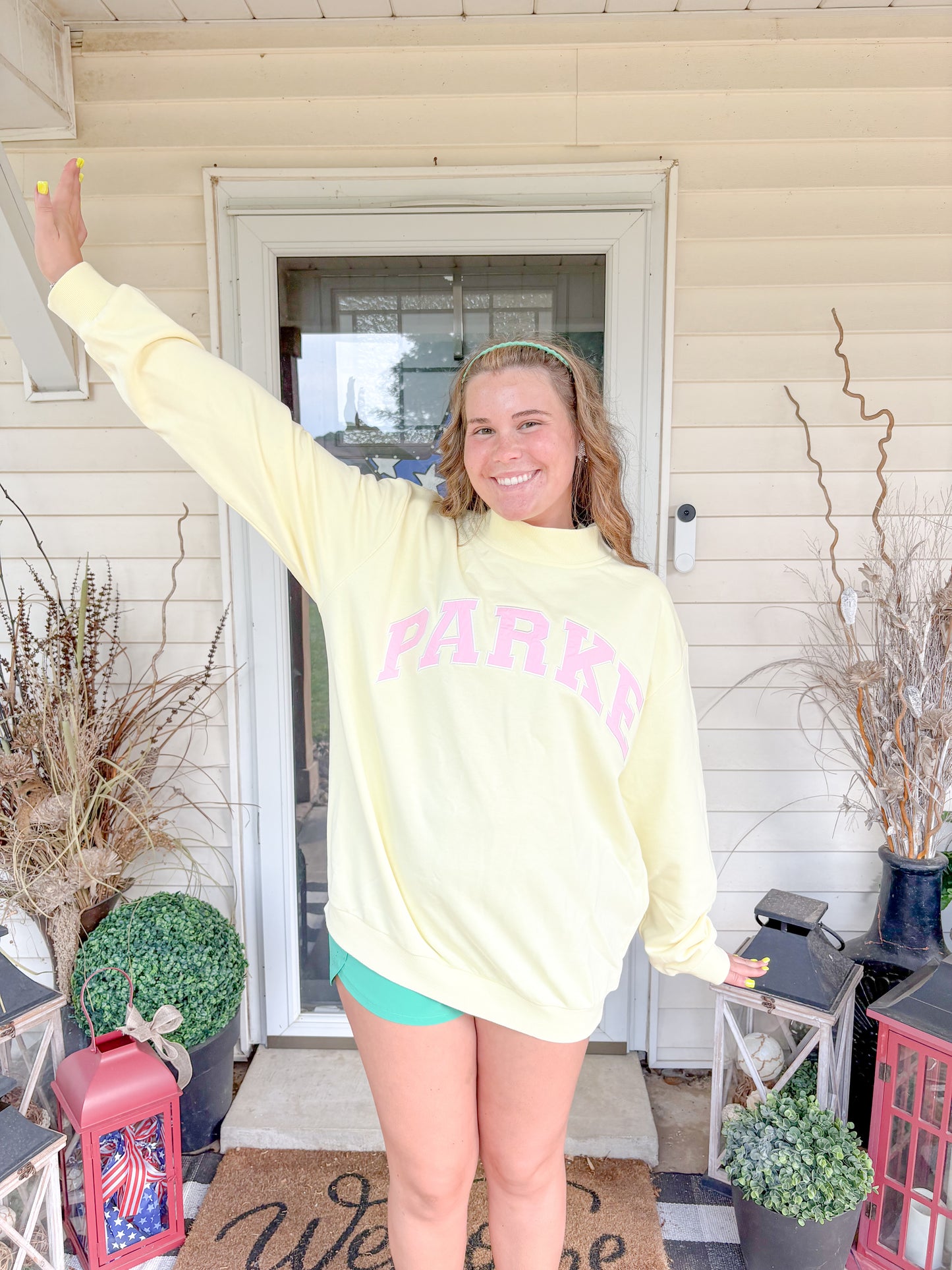 Beach front mockneck