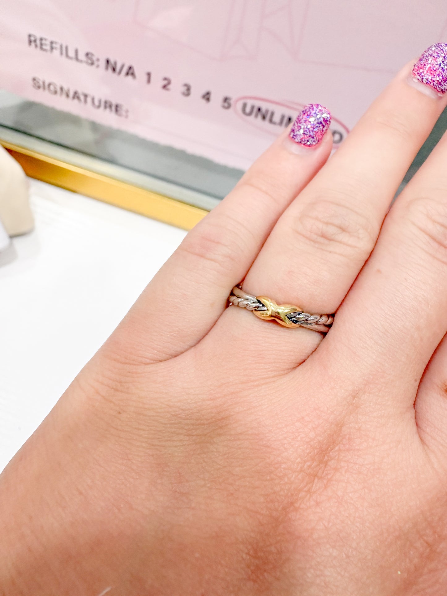 Demi ring