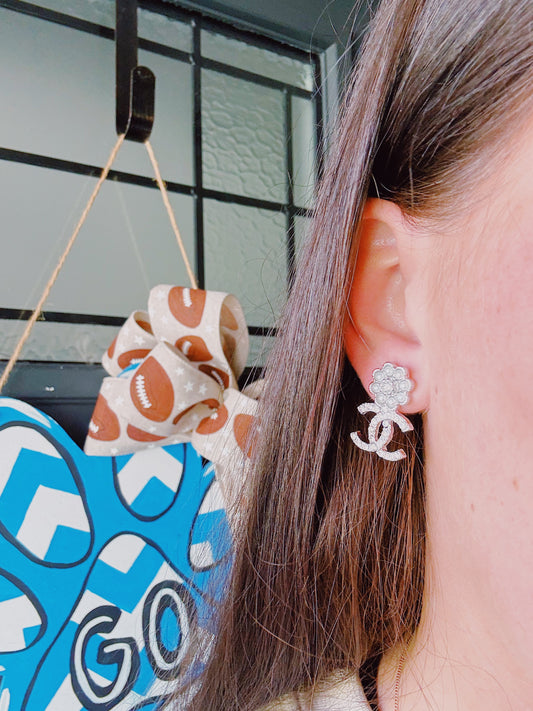 Flower girl earrings