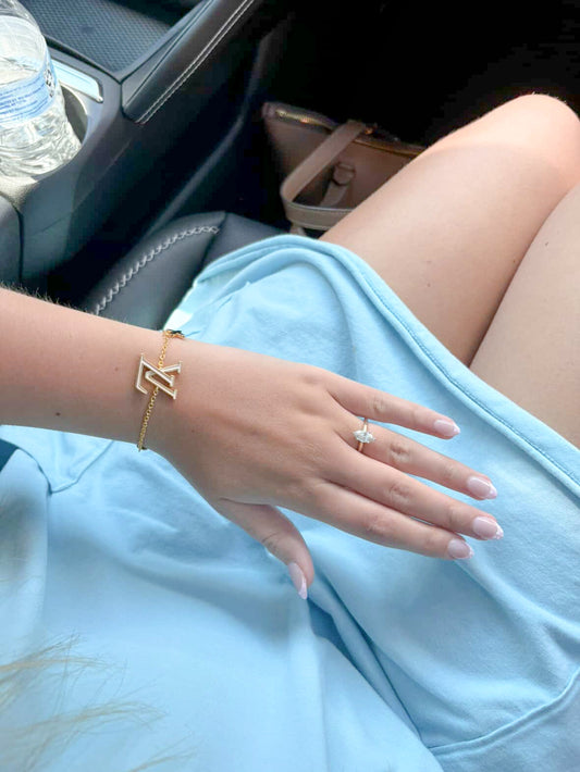 Lily bracelet