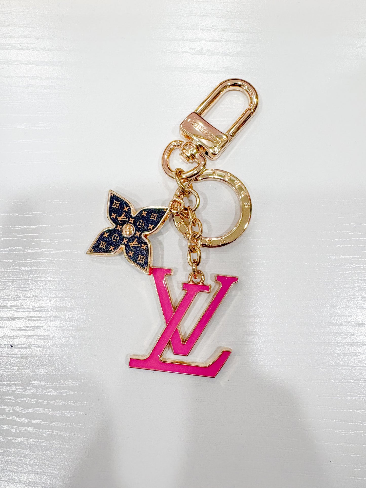It Girl Keychain