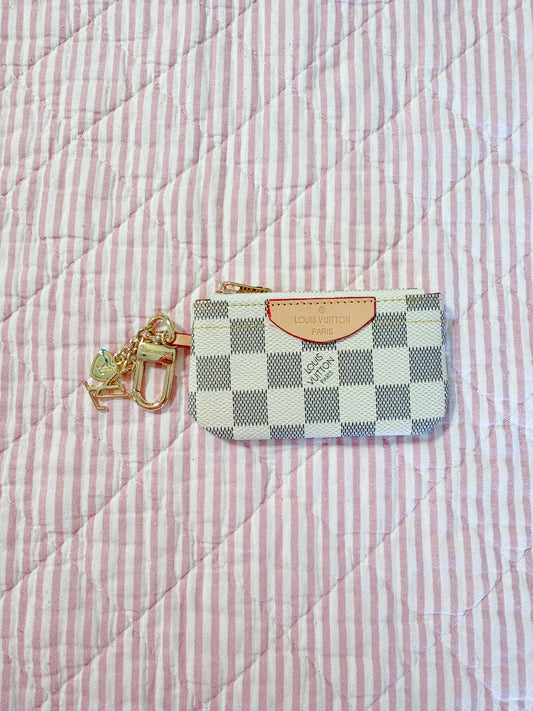 Everyday luxe pouch in white