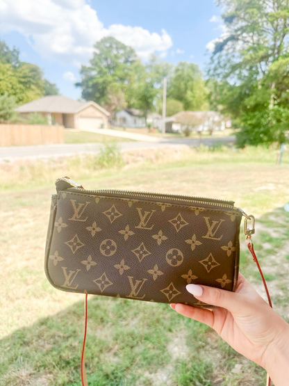 Every day crossbody in brown